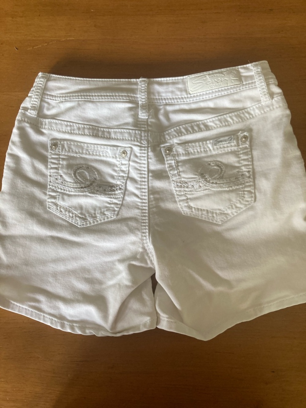 Seven7 White Denim Jean Shorts - Casual Summer Staple - Picture 3 of 3